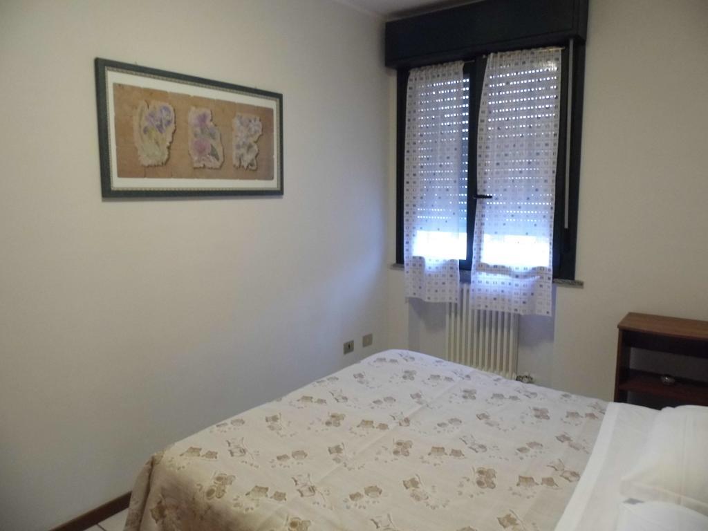 Bilocale Mentana 21 Apartman Parma Kültér fotó