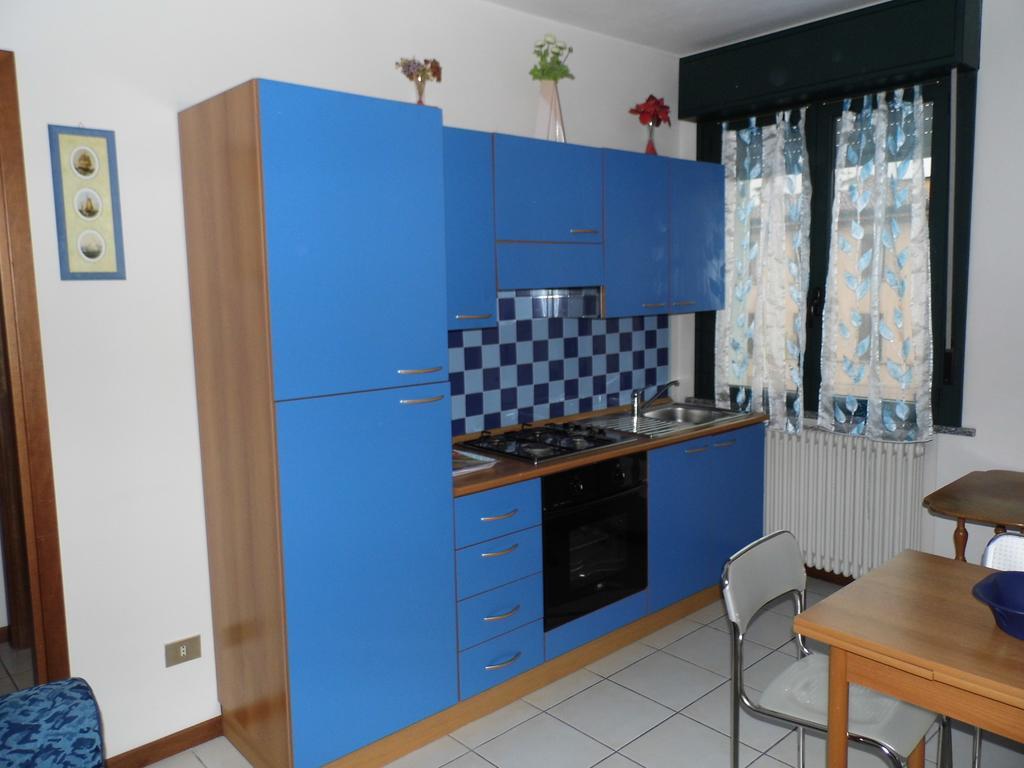 Bilocale Mentana 21 Apartman Parma Kültér fotó